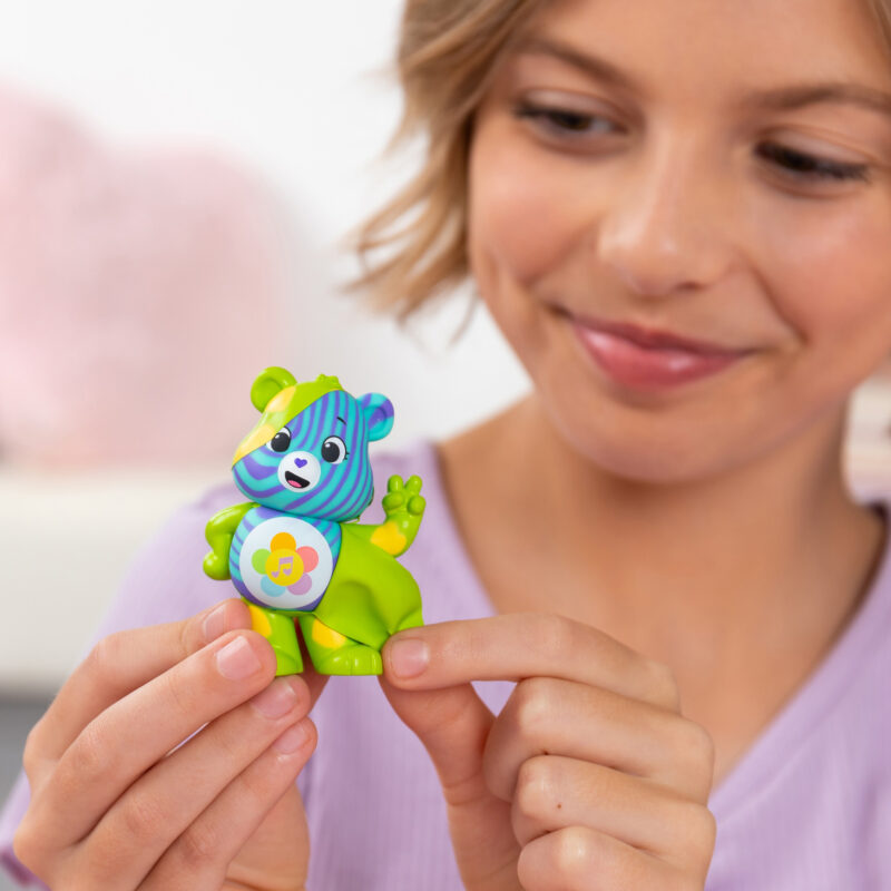 Care Bears – Peel and Reveal - US 9693